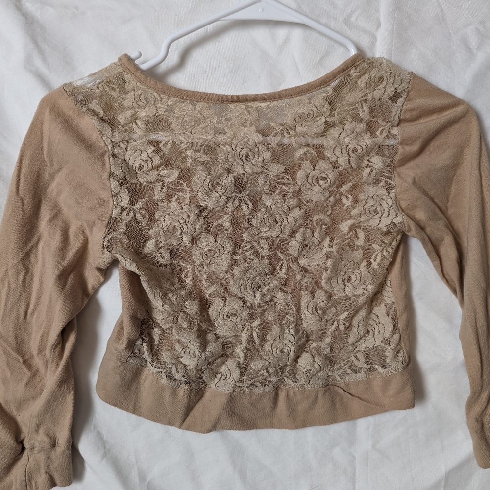 Beige Color Story cropped lace sweater size S